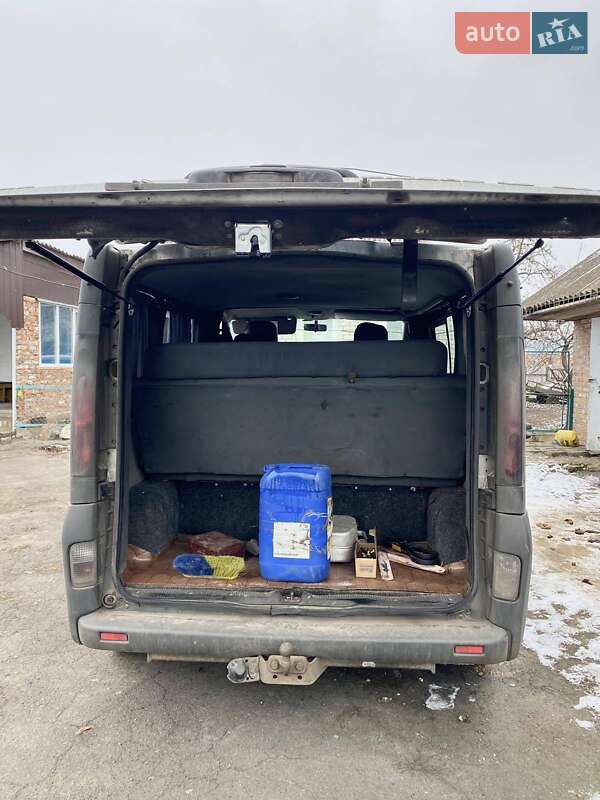 Мінівен Opel Vivaro 2003 в В’язівоку