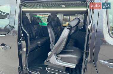 Минивэн Opel Vivaro 2016 в 