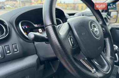 Минивэн Opel Vivaro 2016 в 