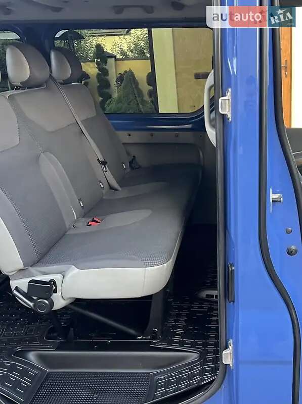 Минивэн Opel Vivaro 2011 в Умани