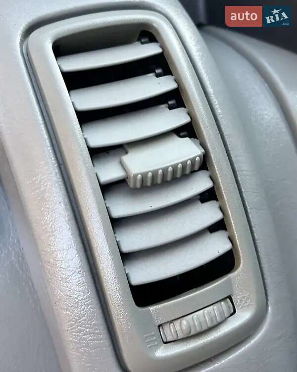 Минивэн Opel Vivaro 2011 в Умани