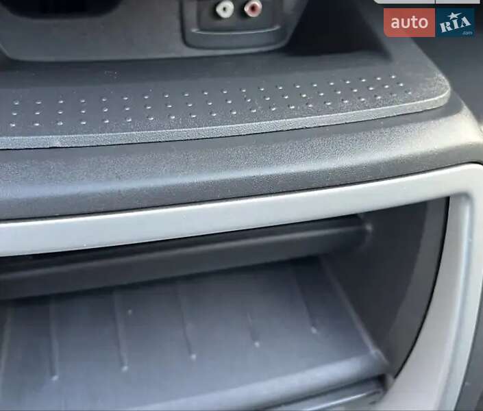 Минивэн Opel Vivaro 2011 в Умани