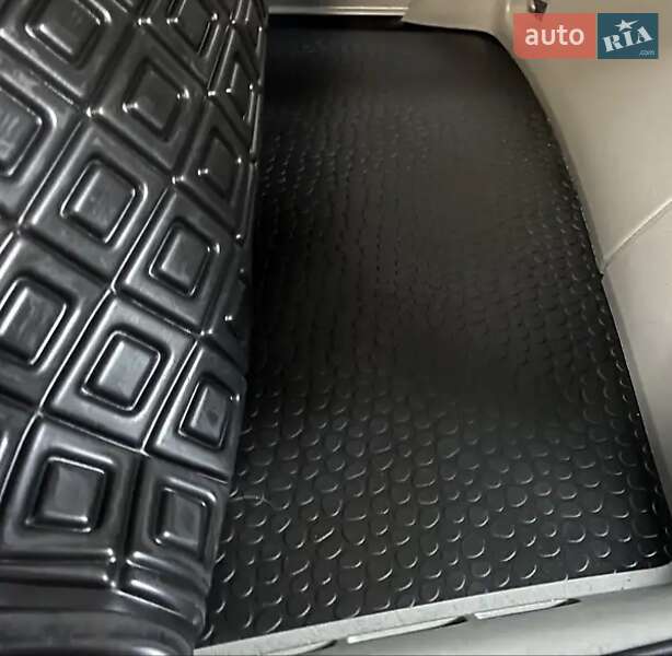 Минивэн Opel Vivaro 2011 в Умани