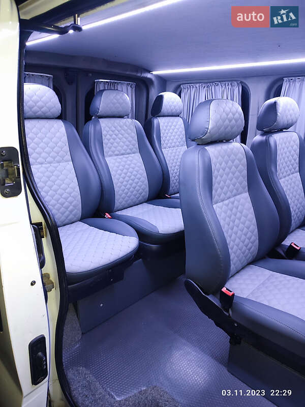 Минивэн Opel Vivaro 2004 в Одессе