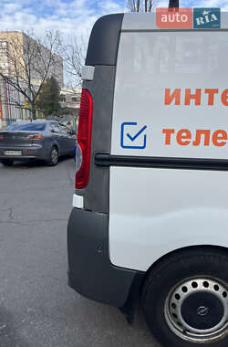 Грузопассажирский фургон Opel Vivaro 2013 в 