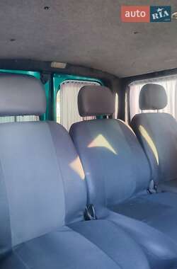 Минивэн Opel Vivaro 2004 в 