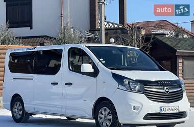 Мінівен Opel Vivaro 2016 в Києві