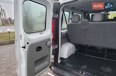 Минивэн Opel Vivaro 2014 в Сарнах