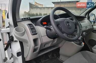 Минивэн Opel Vivaro 2014 в Сарнах