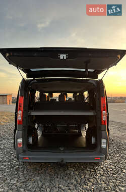 Мінівен Opel Vivaro 2012 в 