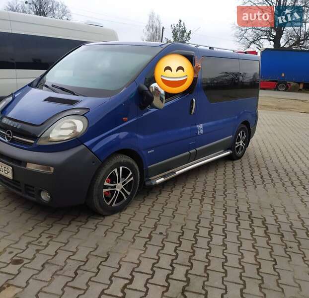 Opel Vivaro 2006