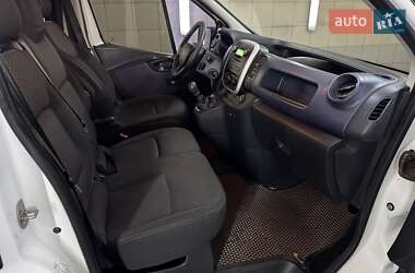 Минивэн Opel Vivaro 2015 в Умани