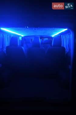 Минивэн Opel Vivaro 2015 в 