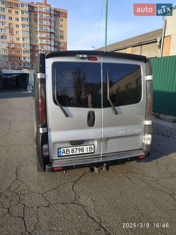 Минивэн Opel Vivaro 2006 в Виннице