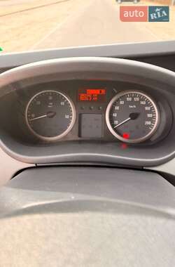 Минивэн Opel Vivaro 2013 в 