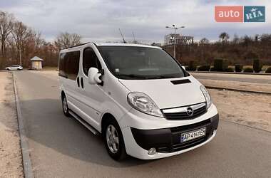 Минивэн Opel Vivaro 2013 в 