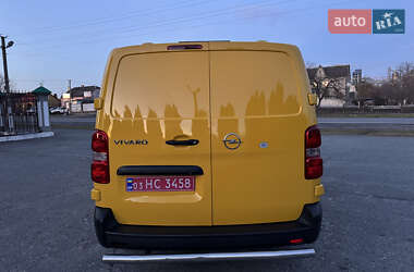 Вантажний фургон Opel Vivaro 2021 в Дубні