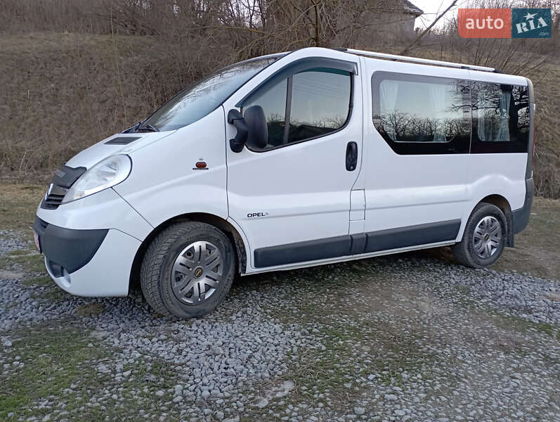 Минивэн Opel Vivaro 2009 в Дунаевцах