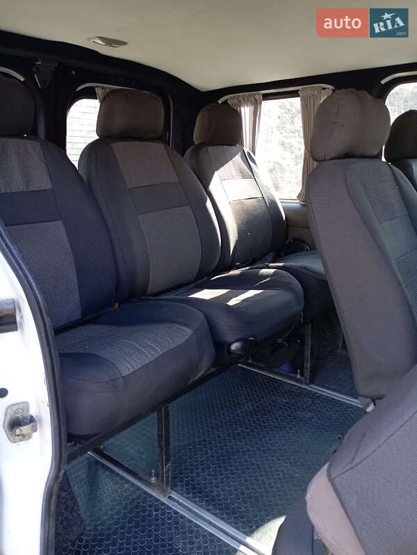 Минивэн Opel Vivaro 2009 в Дунаевцах