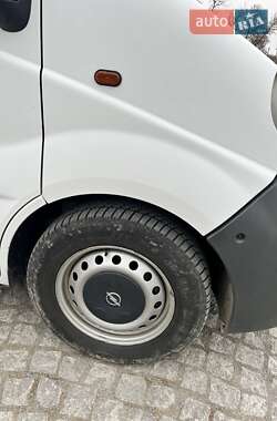 Мінівен Opel Vivaro 2005 в 
