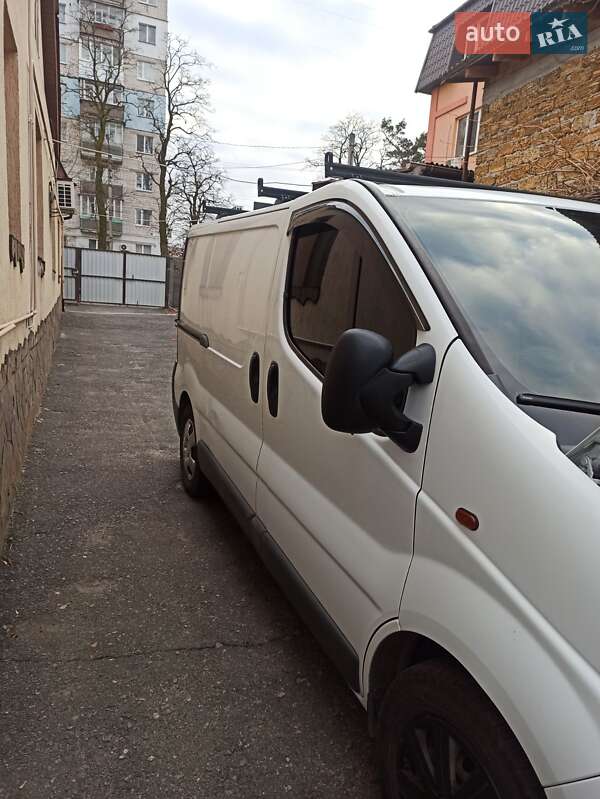 Грузовой фургон Opel Vivaro 2013 в Ирпене