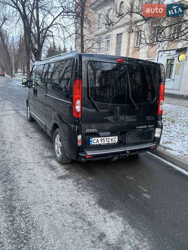 Мінівен Opel Vivaro 2013 в Черкасах