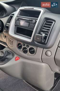 Минивэн Opel Vivaro 2013 в 