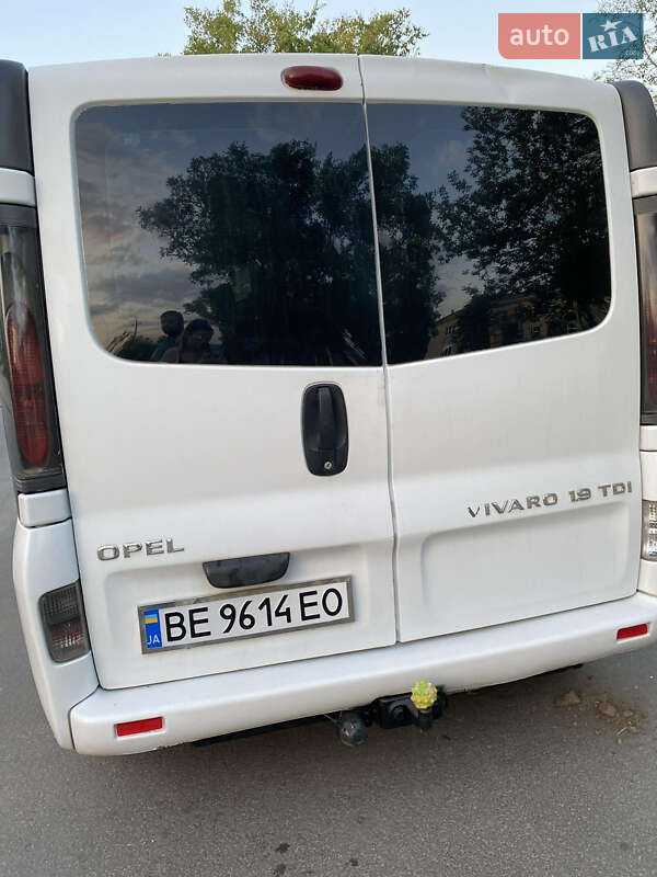 Мінівен Opel Vivaro 2001 в Вознесенську