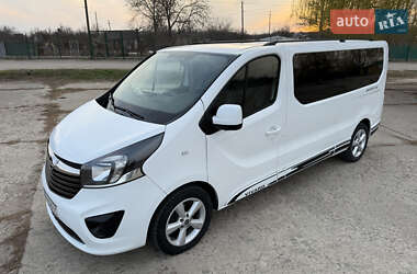 Минивэн Opel Vivaro 2017 в 