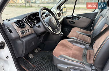 Минивэн Opel Vivaro 2017 в 