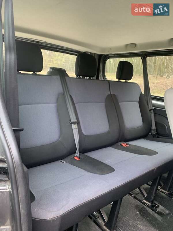 Минивэн Opel Vivaro 2015 в Ивано-Франковске