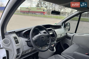 Мінівен Opel Vivaro 2013 в 