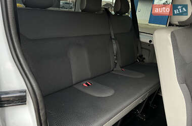 Мінівен Opel Vivaro 2013 в 