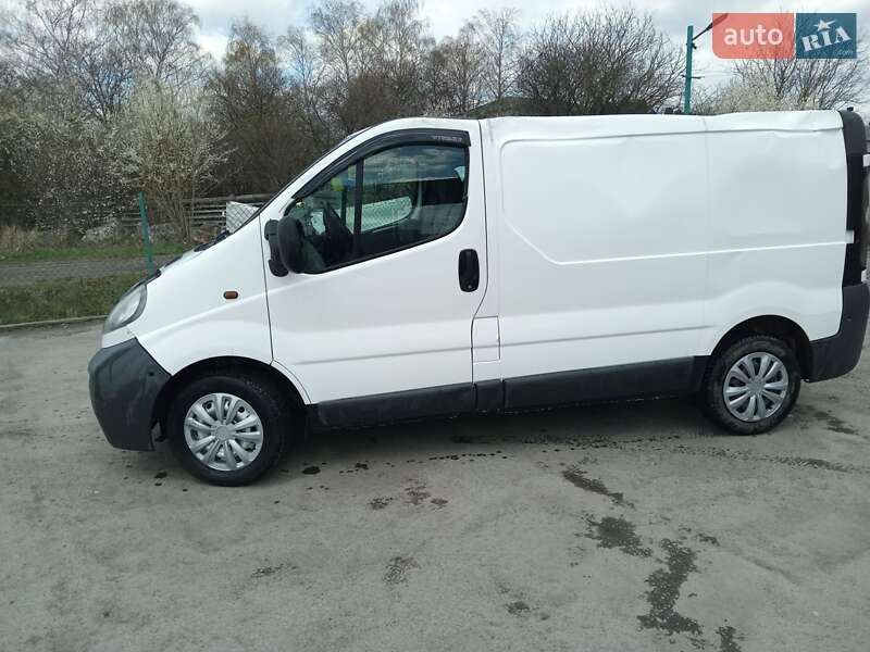 Мінівен Opel Vivaro 2003 в Буську