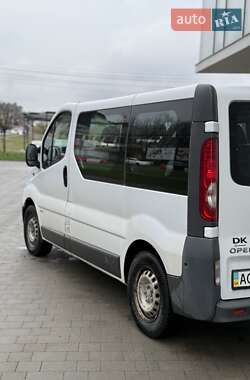 Минивэн Opel Vivaro 2008 в 