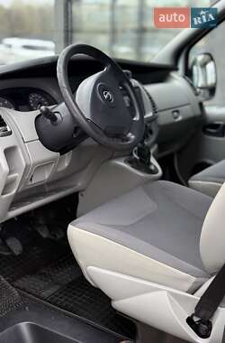 Минивэн Opel Vivaro 2008 в 