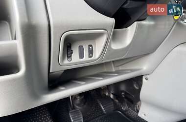 Минивэн Opel Vivaro 2013 в 