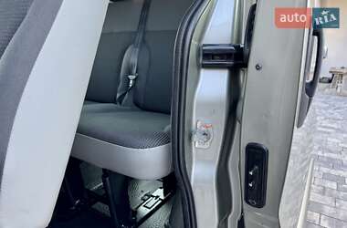 Минивэн Opel Vivaro 2013 в 