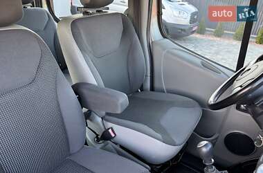 Минивэн Opel Vivaro 2013 в 