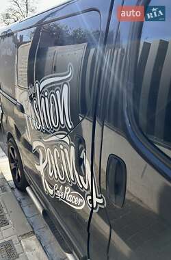 Минивэн Opel Vivaro 2007 в 