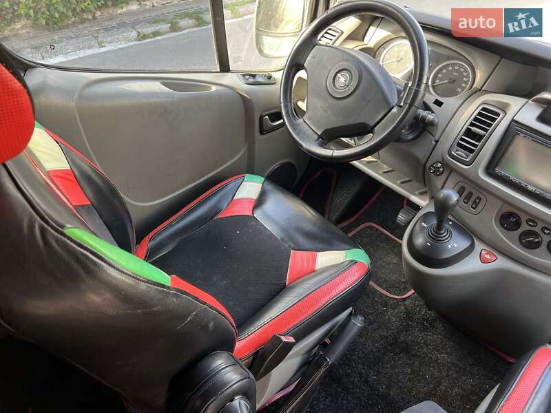 Минивэн Opel Vivaro 2007 в Киеве