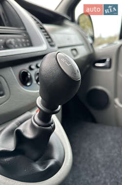 Минивэн Opel Vivaro 2013 в 