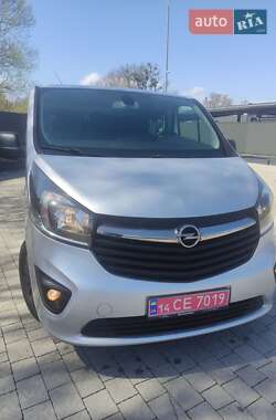 Минивэн Opel Vivaro 2015 в Львове