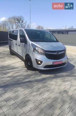 Минивэн Opel Vivaro 2015 в 