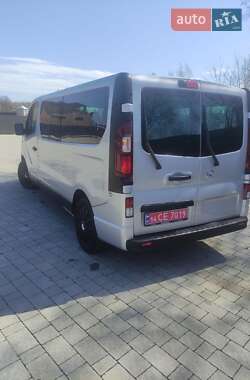 Минивэн Opel Vivaro 2015 в 