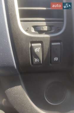 Минивэн Opel Vivaro 2015 в 