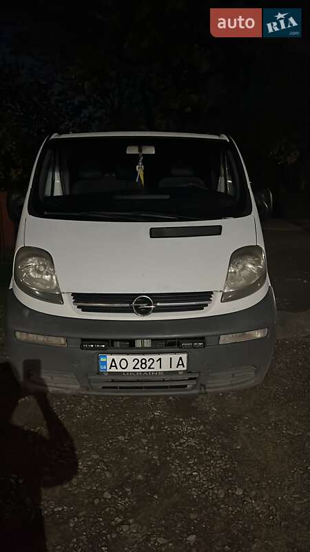Мінівен Opel Vivaro 2006 в 