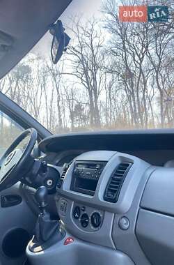 Минивэн Opel Vivaro 2006 в 