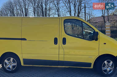 Грузовой фургон Opel Vivaro 2002 в 