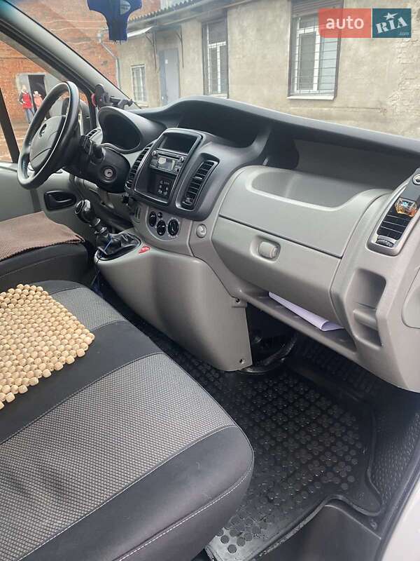 Минивэн Opel Vivaro 2014 в Харькове
